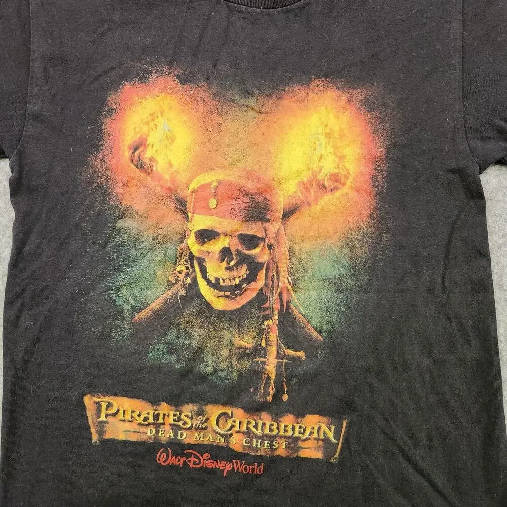 VTG Pirates of the Caribbean Shirt‎ Mens Small Black Dead Man's Chest Disney WDW